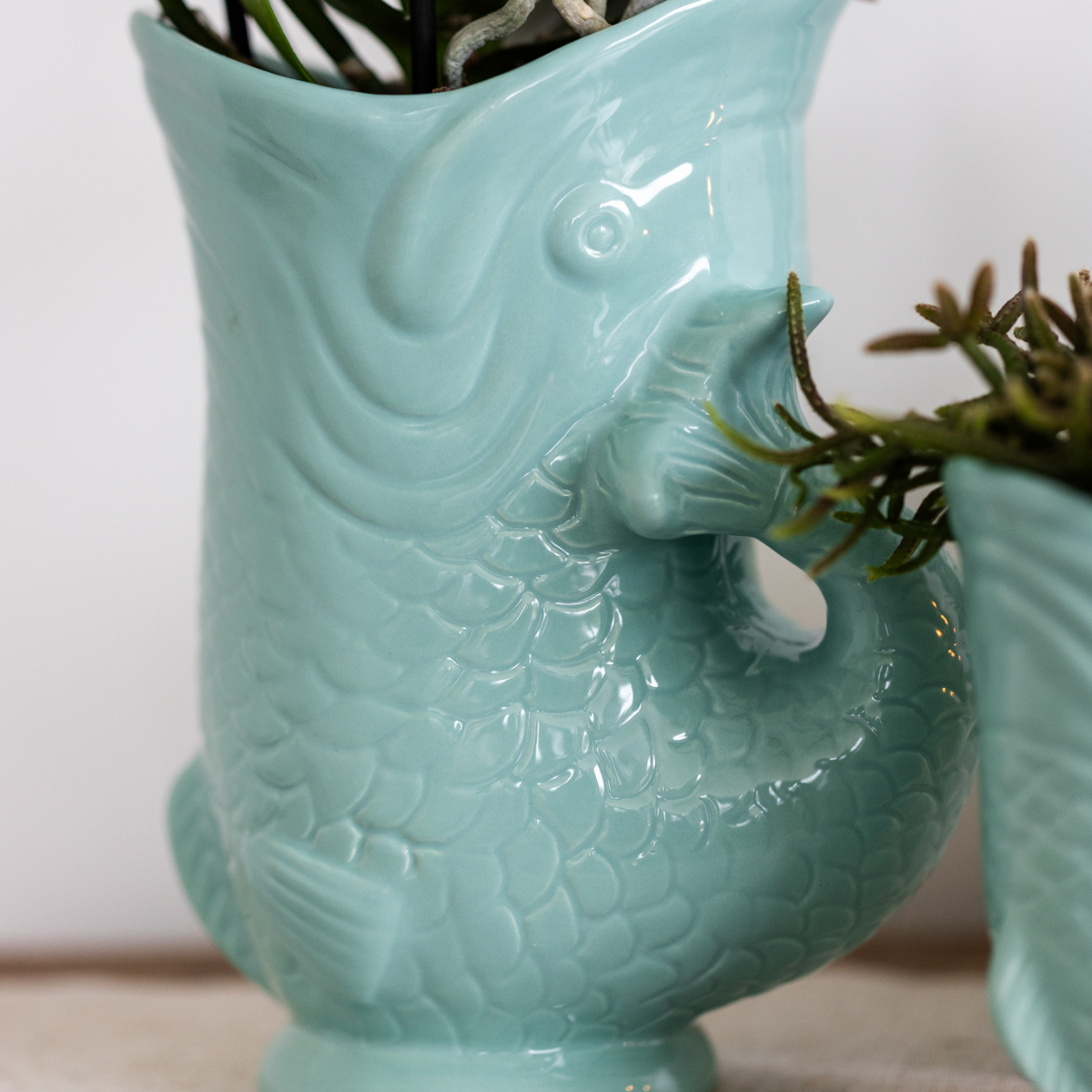 Turquoise Fish bloempot voor orchidee – keramische sierpot Ø9 cm